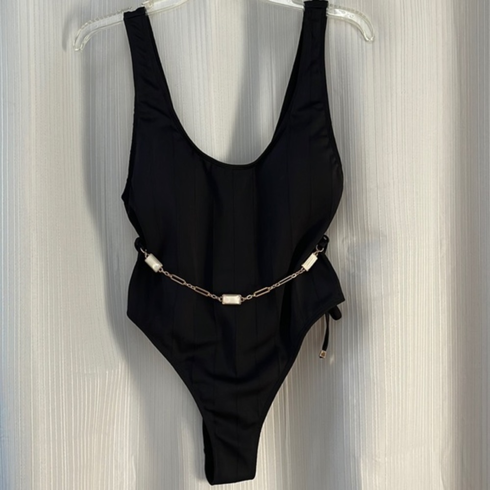 River Island Black Resort Swimsuit‎ - Picture 1 of 16